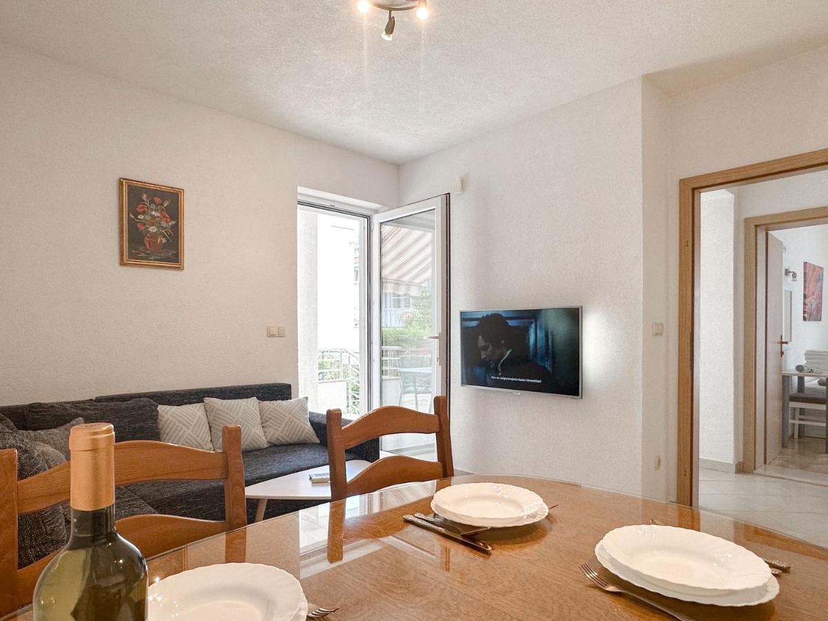 Apartments Paladin Макарска Екстериор снимка